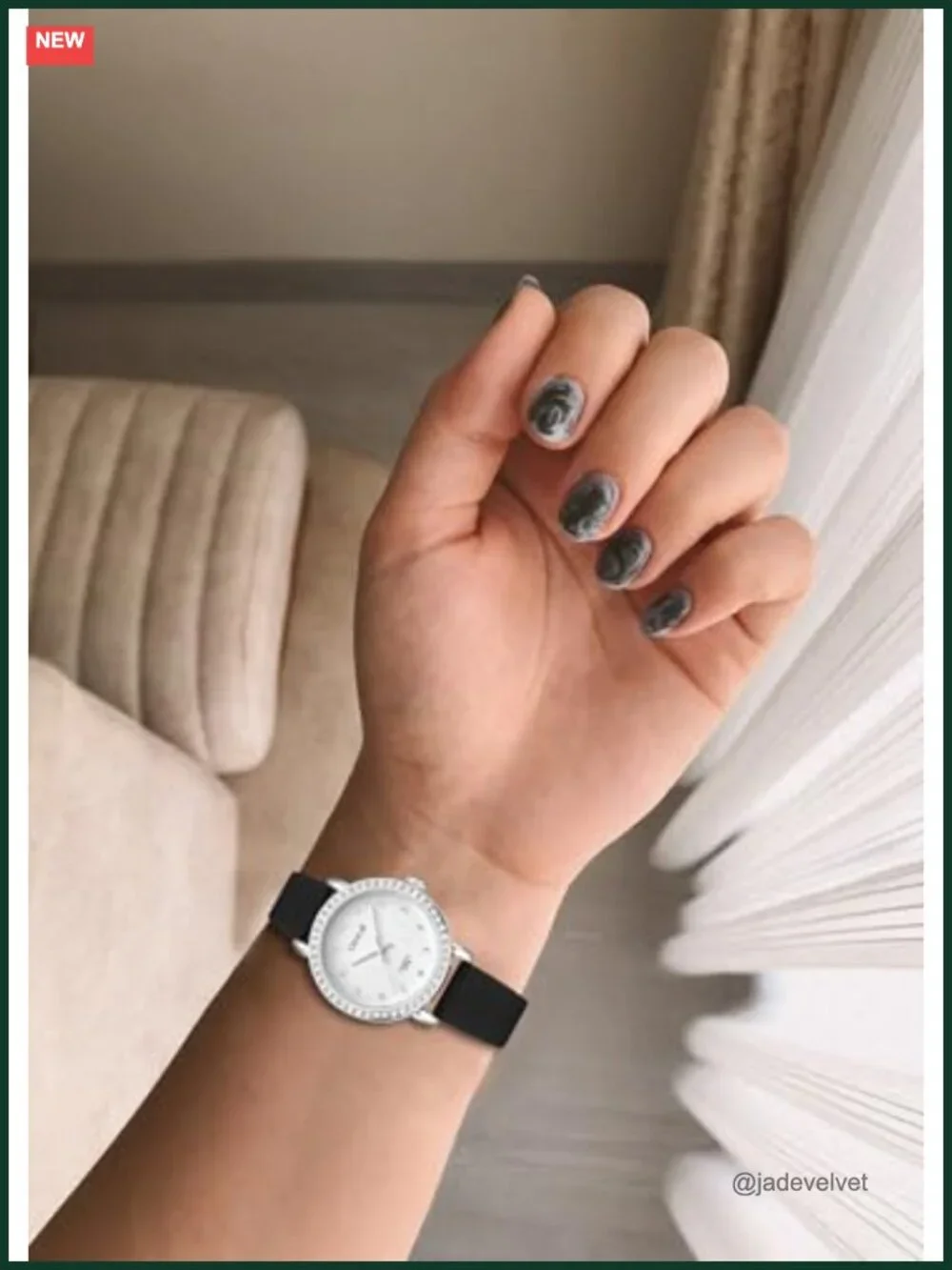 Women's Quartz Watch Crystal Rhinestone Bezel Waterproof Analog Silicon